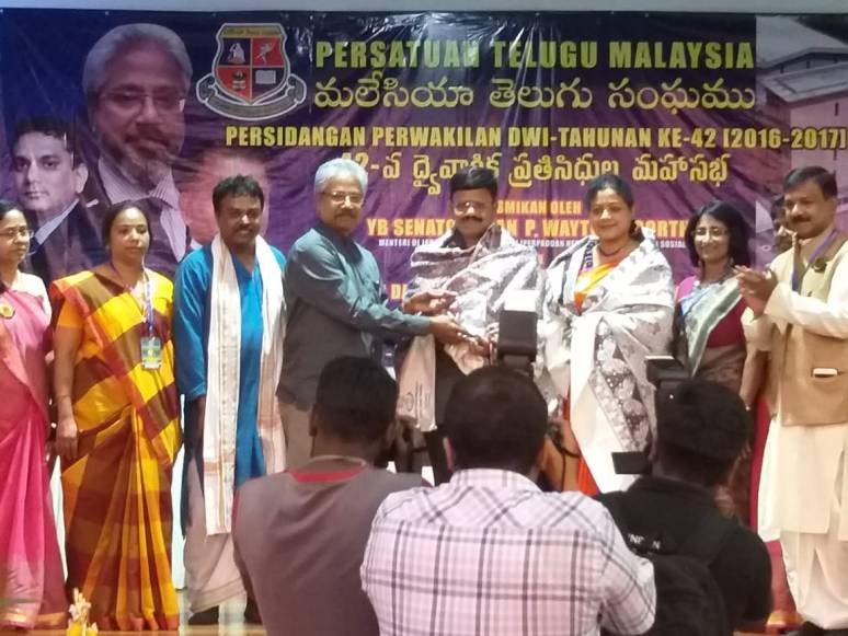 Malaysia Telugu Sangham Felicitated Collector B Lakshmikantham Photos 01.jpg
